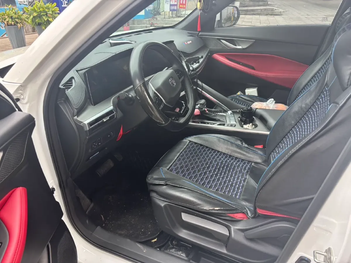 2023 ChangAn CS35 Plus 1.4T 160HP L4 7DCT,autocango,china used car exporter,china ev exporter,chinese used car exporter,chinese used ev exporter