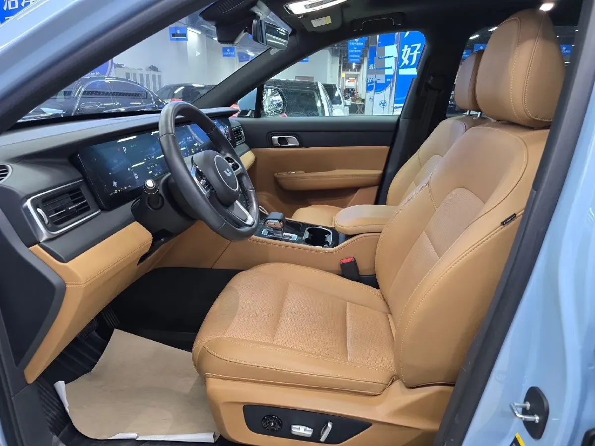 2021 Li ONE Range Extended 131HP REEV 40.5KWH,autocango,china used car exporter,china ev exporter,chinese used car exporter,chinese used ev exporter