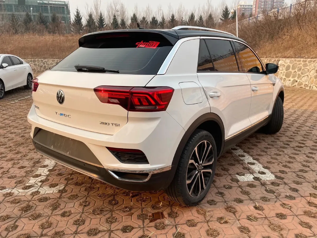 2022 Volkswagen T-Roc 1.4T 150HP L4 7DCT,autocango,china used car exporter,china ev exporter,chinese used car exporter,chinese used ev exporter