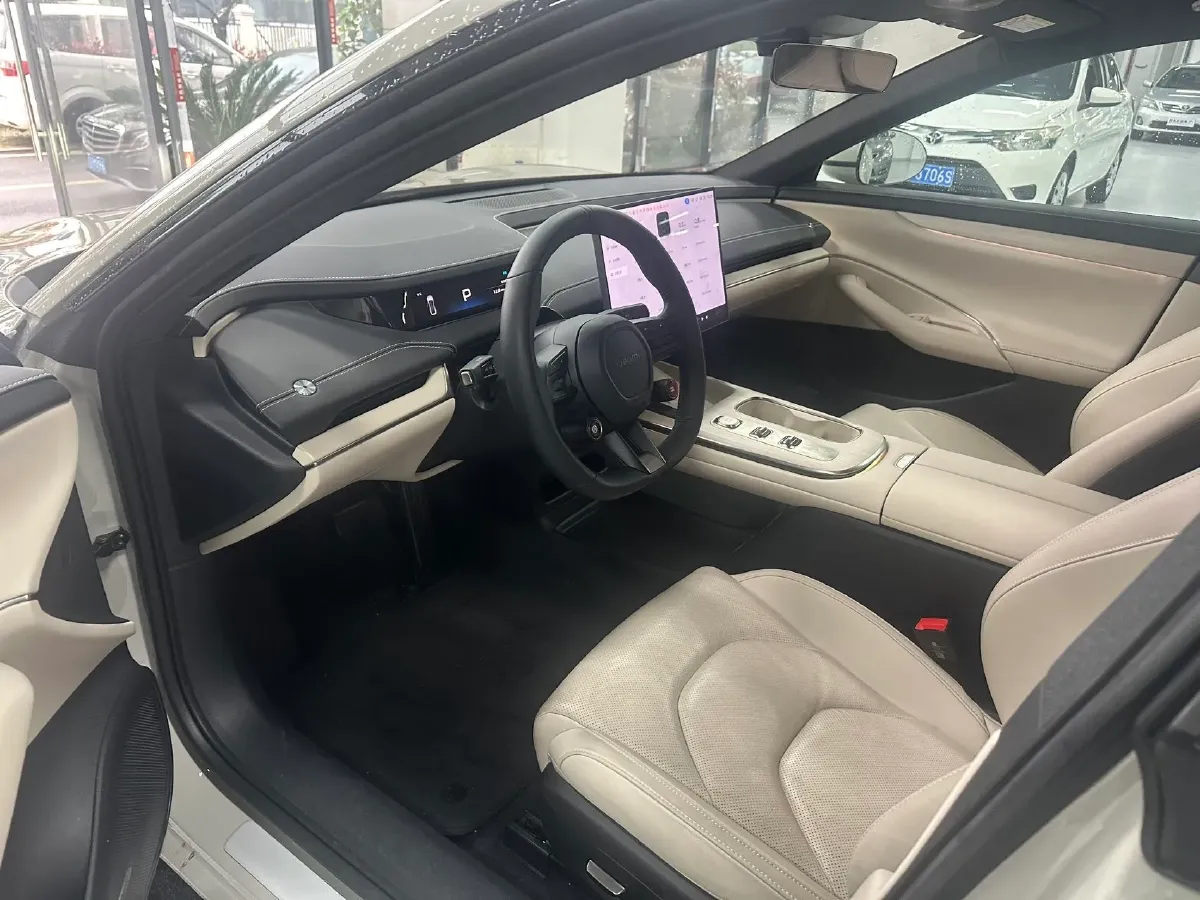 2024 MI SU7 BEV 73.6KWH,autocango,china used car exporter,china ev exporter,chinese used car exporter,chinese used ev exporter