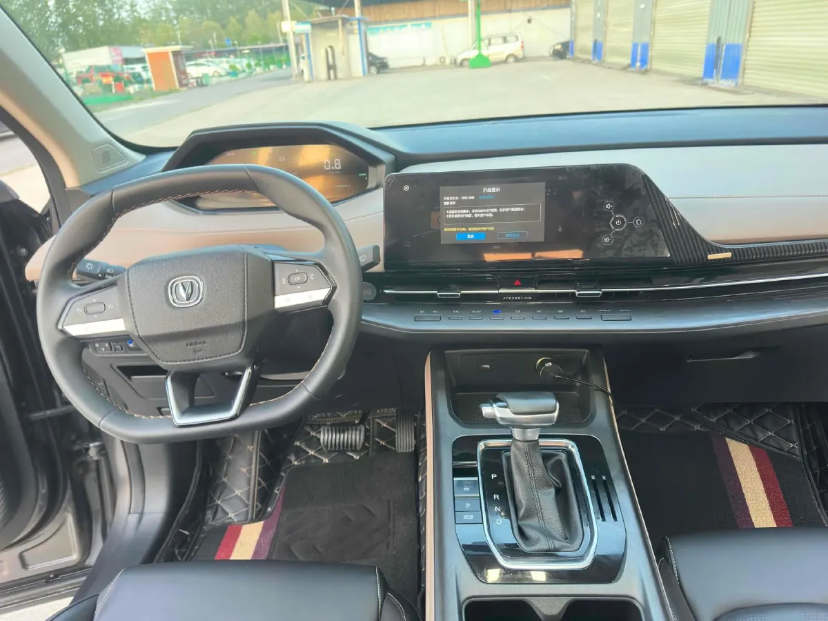 2022 ChangAn UNI-V 1.5T 188HP L4 7DCT,autocango,china used car exporter,china ev exporter,chinese used car exporter,chinese used ev exporter