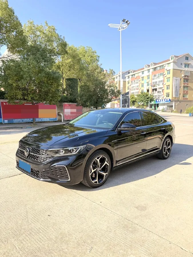 2023 Volkswagen Passat 2.0T 186HP L4 7DCT,autocango,china used car exporter,china ev exporter,chinese used car exporter,chinese used ev exporter