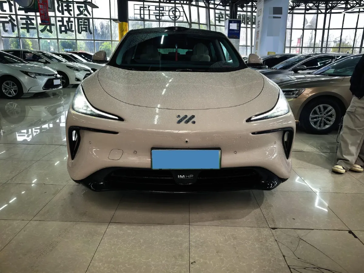 2023 IM LS6 BEV 100KWH,autocango,china used car exporter,china ev exporter,chinese used car exporter,chinese used ev exporter