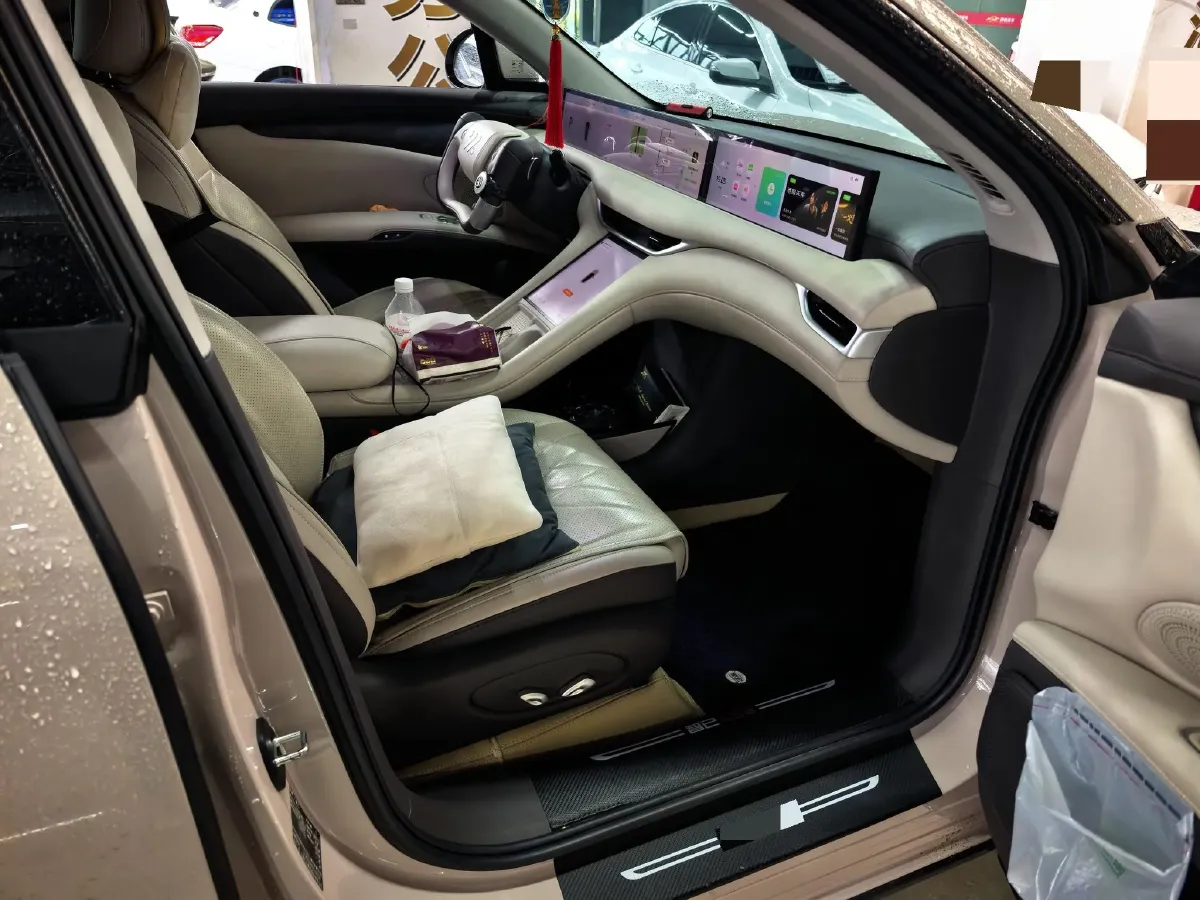 2023 IM LS6 BEV 100KWH,autocango,china used car exporter,china ev exporter,chinese used car exporter,chinese used ev exporter