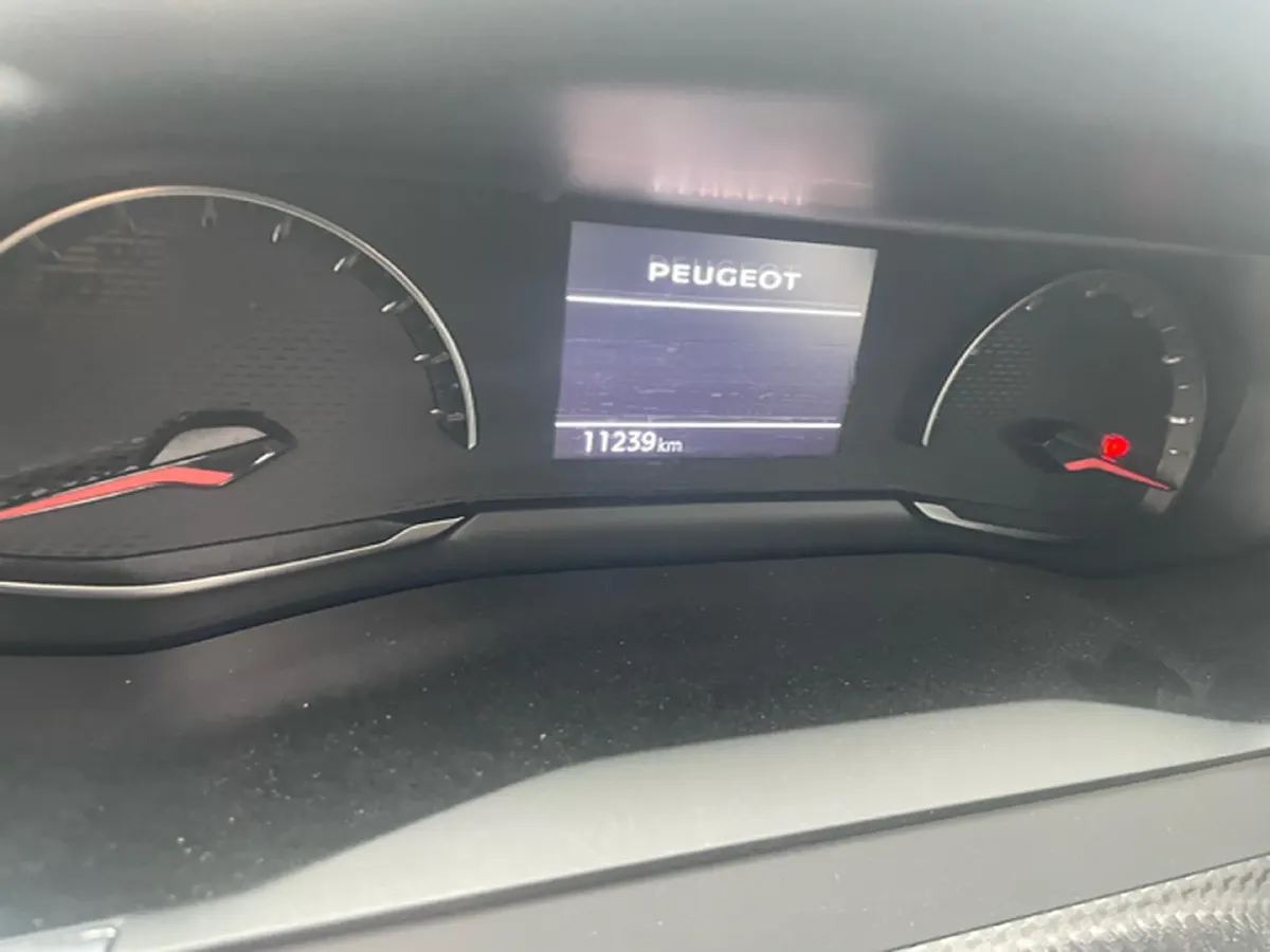 2022 Peugeot 2008 1.2T 136HP L3 6DCT,autocango,china used car exporter,china ev exporter,chinese used car exporter,chinese used ev exporter