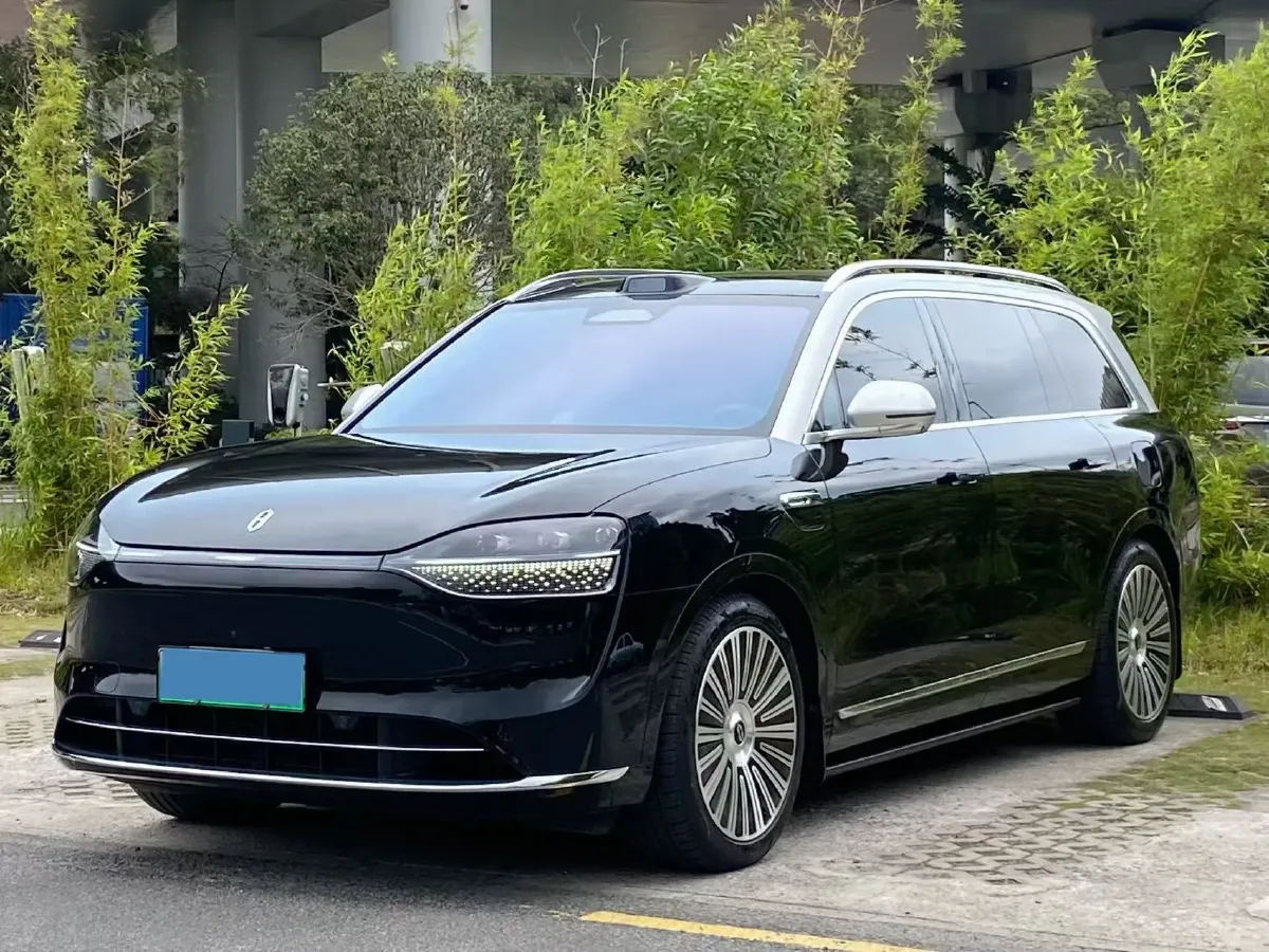 2025 AITO AITO M9 REEV 160HP REEV 52KWH,autocango,china used car exporter,china ev exporter,chinese used car exporter,chinese used ev exporter