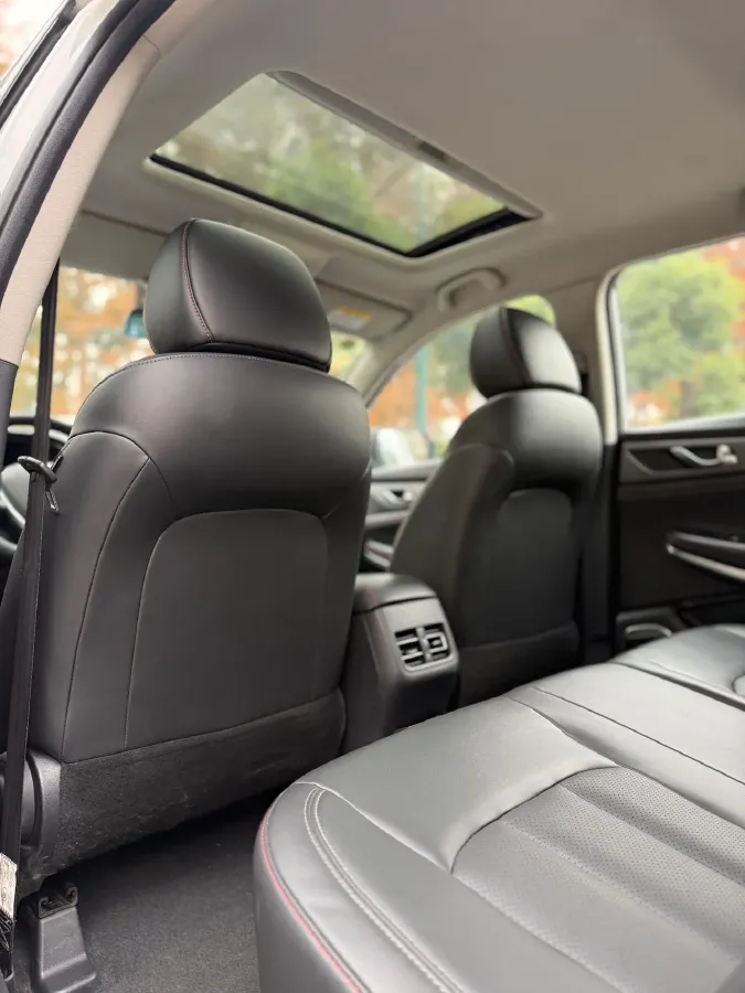 2021 ChangAn CS75 1.5T 178HP L4 7DCT,autocango,china used car exporter,china ev exporter,chinese used car exporter,chinese used ev exporter