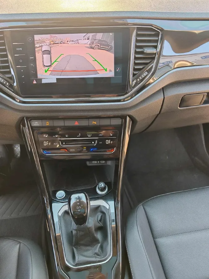 2021 Volkswagen T-Roc 1.4T 150HP L4 7DCT,autocango,china used car exporter,china ev exporter,chinese used car exporter,chinese used ev exporter