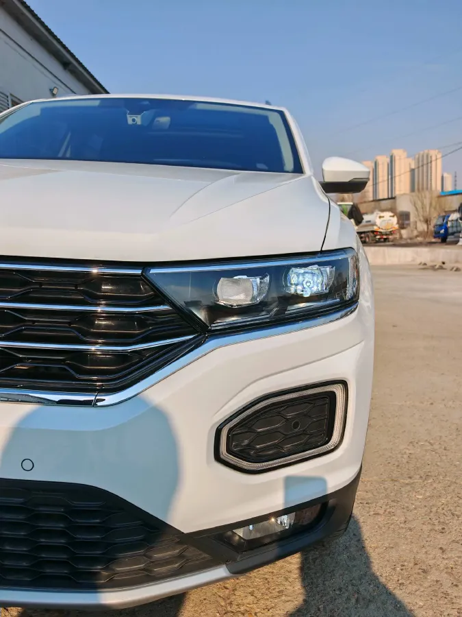 2021 Volkswagen T-Roc 1.4T 150HP L4 7DCT,autocango,china used car exporter,china ev exporter,chinese used car exporter,chinese used ev exporter