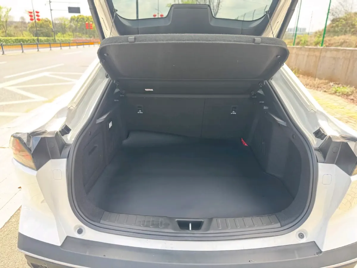 2025 Deepal SL03 BEV,autocango,china used car exporter,china ev exporter,chinese used car exporter,chinese used ev exporter