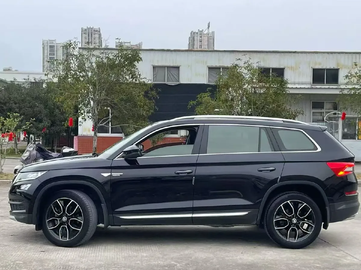 2018 Skoda Kodiak 2.0T 186HP L4 7DCT,autocango,china used car exporter,china ev exporter,chinese used car exporter,chinese used ev exporter