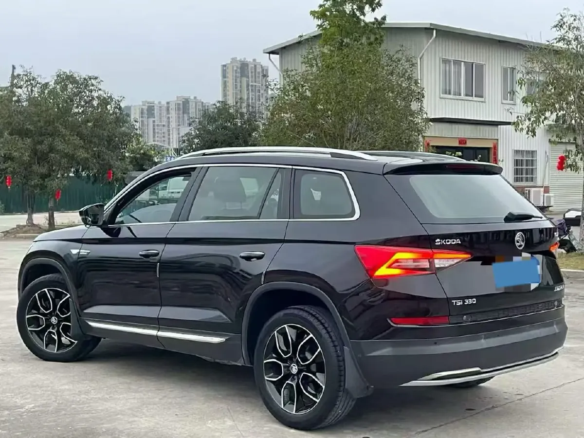 2018 Skoda Kodiak 2.0T 186HP L4 7DCT,autocango,china used car exporter,china ev exporter,chinese used car exporter,chinese used ev exporter