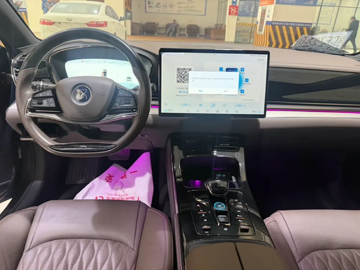 2022 Volkswagen Tiguan L 2.0T 186HP L4 7DCT,autocango,china used car exporter,china ev exporter,chinese used car exporter,chinese used ev exporter