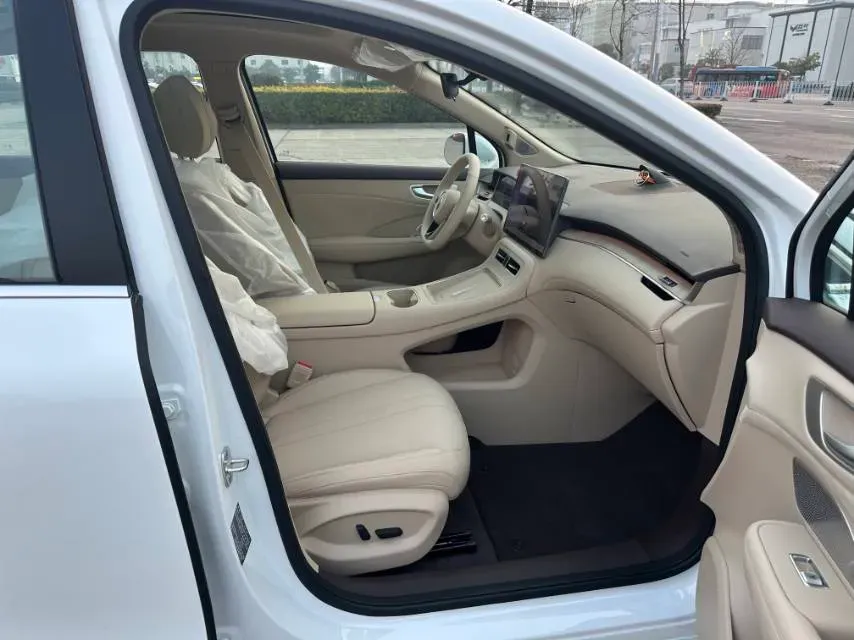 2025 HIMA Shangjie H5 BEV,autocango,china used car exporter,china ev exporter,chinese used car exporter,chinese used ev exporter