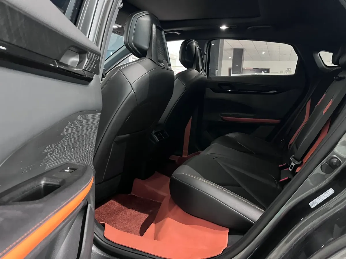 2022 ChangAn UNI-V 1.5T 188HP L4 7DCT,autocango,china used car exporter,china ev exporter,chinese used car exporter,chinese used ev exporter