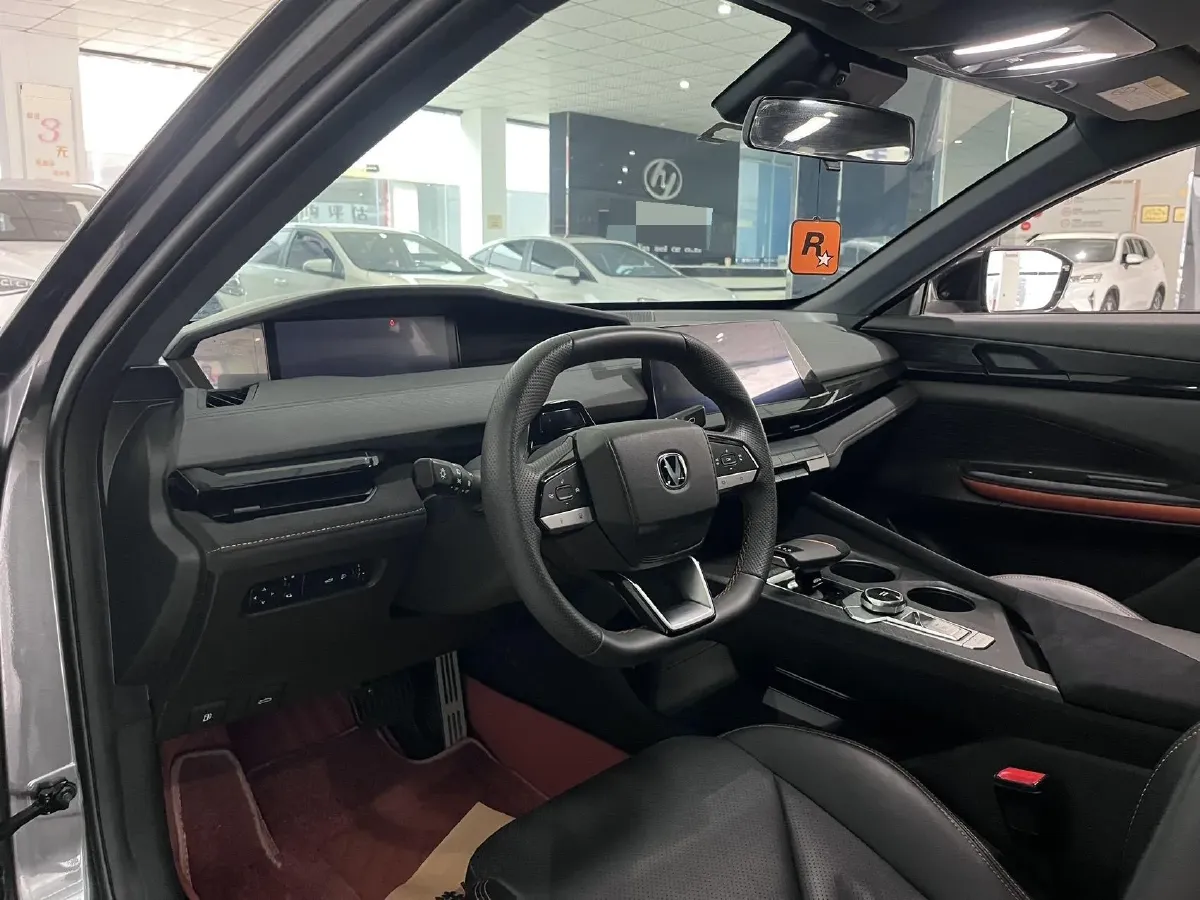 2022 ChangAn UNI-V 1.5T 188HP L4 7DCT,autocango,china used car exporter,china ev exporter,chinese used car exporter,chinese used ev exporter