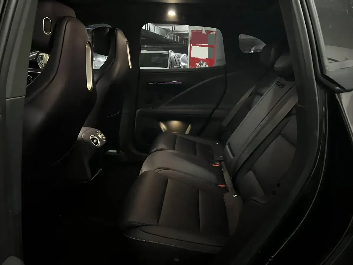 2026 Avatr 07 BEV,autocango,china used car exporter,china ev exporter,chinese used car exporter,chinese used ev exporter