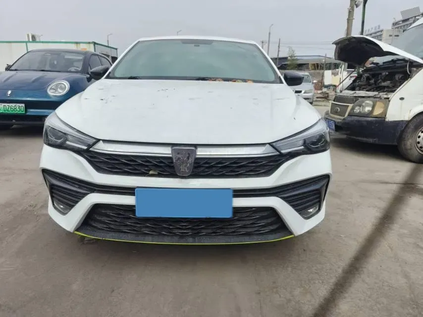 2021 Roewe i5 1.5L 120HP L4 5MT,autocango,china used car exporter,china ev exporter,chinese used car exporter,chinese used ev exporter