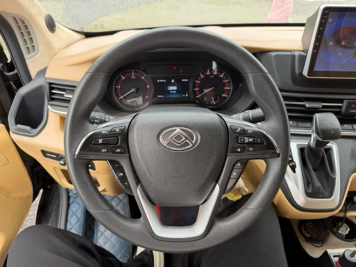 2019 MAXUS XinTu V90 2.0T 148HP L4 6AT,autocango,china used car exporter,china ev exporter,chinese used car exporter,chinese used ev exporter