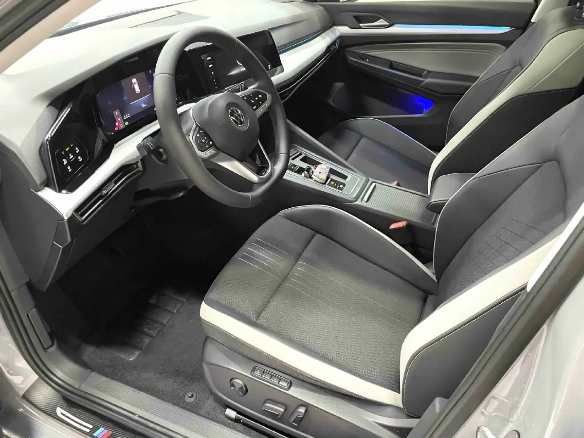 2023 Volkswagen Golf 1.4T 150HP L4 7DCT,autocango,china used car exporter,china ev exporter,chinese used car exporter,chinese used ev exporter