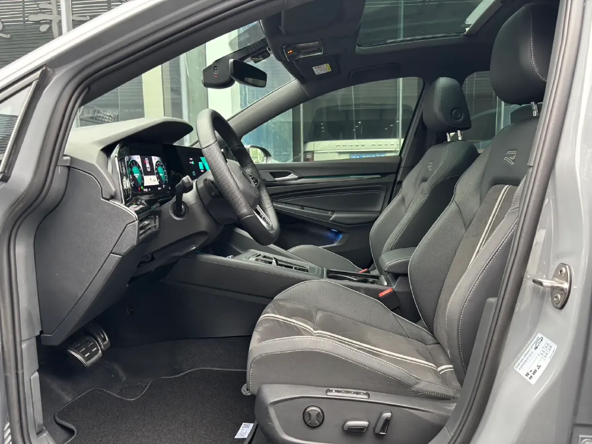 2023 Volkswagen Golf 1.4T 150HP L4 7DCT,autocango,china used car exporter,china ev exporter,chinese used car exporter,chinese used ev exporter