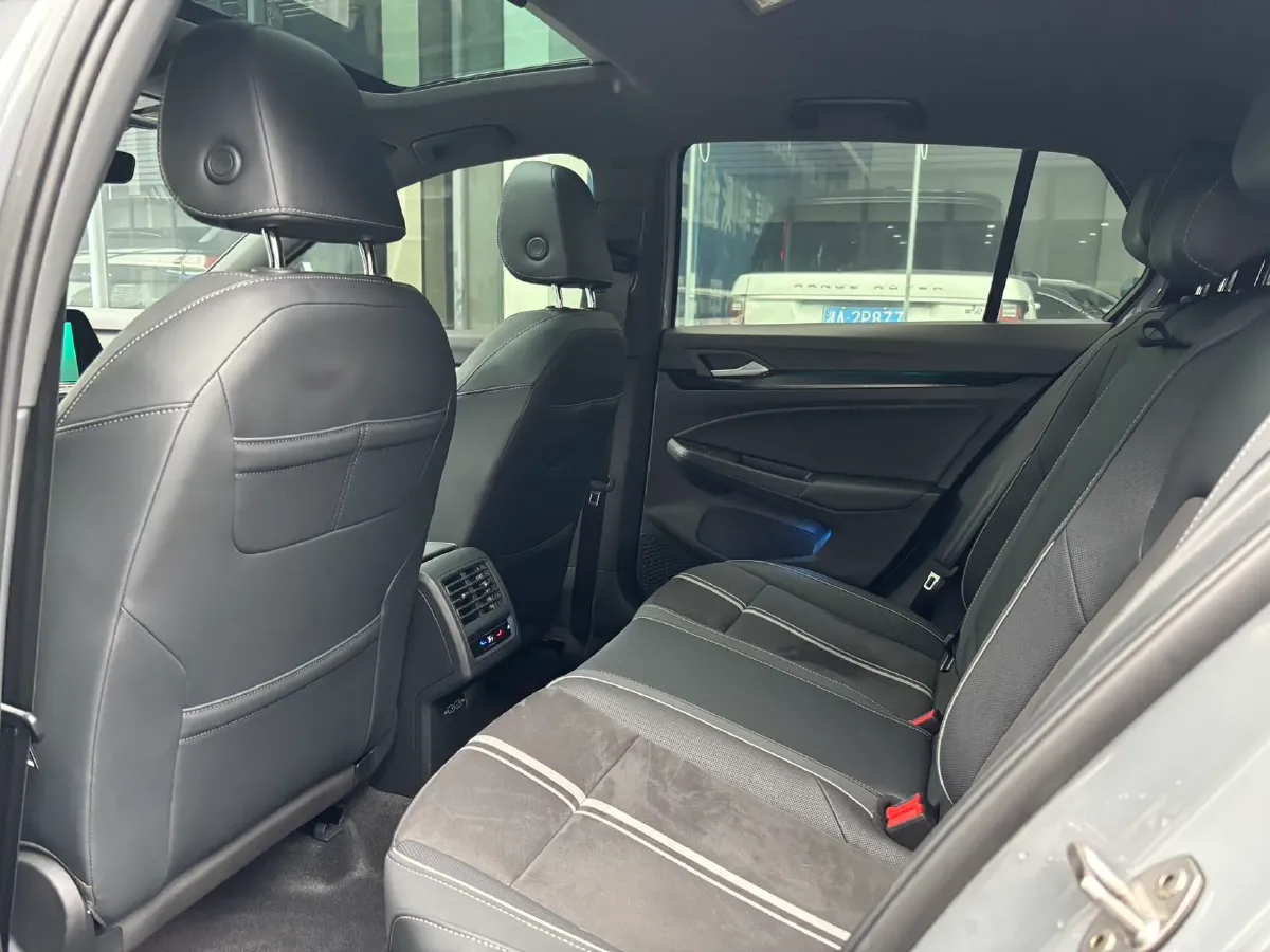 2023 Volkswagen Golf 1.4T 150HP L4 7DCT,autocango,china used car exporter,china ev exporter,chinese used car exporter,chinese used ev exporter