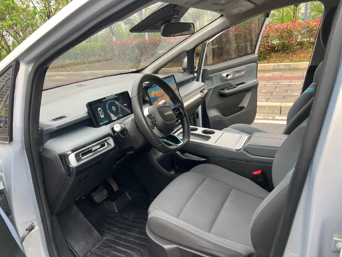 2023 GAC Trumpchi GS4 1.5T 177HP L4 6AT,autocango,china used car exporter,china ev exporter,chinese used car exporter,chinese used ev exporter