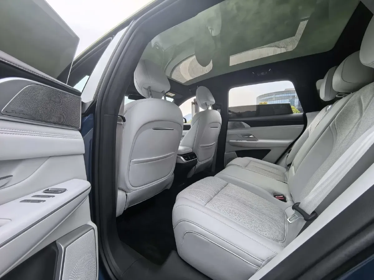 2025 Xpeng G9 BEV 79KWH,autocango,china used car exporter,china ev exporter,chinese used car exporter,chinese used ev exporter