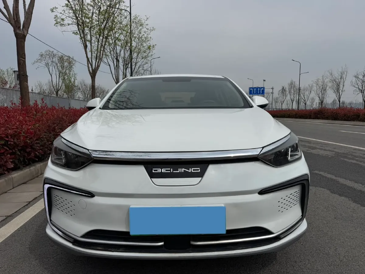 2022 Bestune B70 2.0T 224HP L4 6AT,autocango,china used car exporter,china ev exporter,chinese used car exporter,chinese used ev exporter