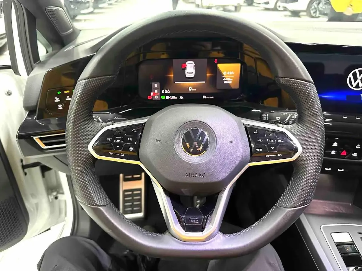 2023 Volkswagen Golf 1.4T 150HP L4 7DCT,autocango,china used car exporter,china ev exporter,chinese used car exporter,chinese used ev exporter