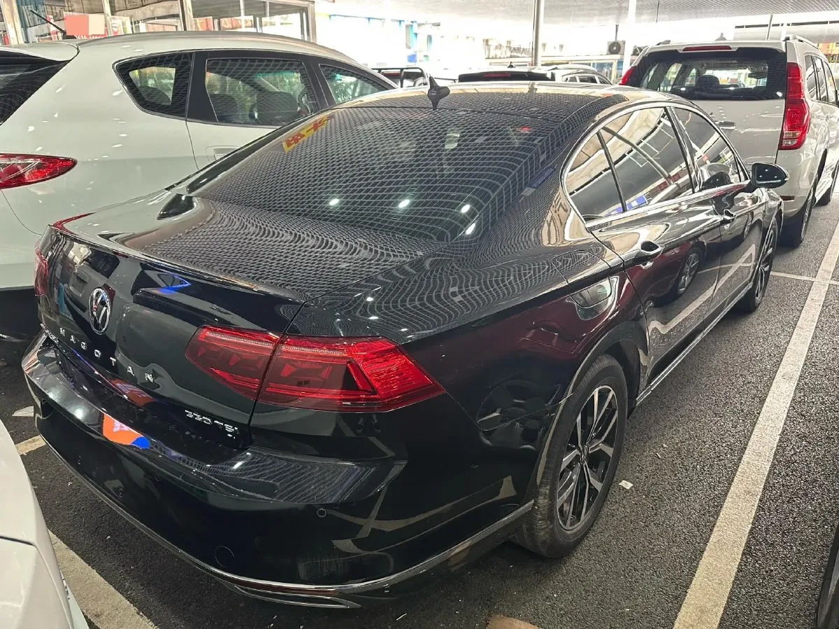 2020 Volkswagen Magotan 2.0T 186HP L4 7DCT,autocango,china used car exporter,china ev exporter,chinese used car exporter,chinese used ev exporter