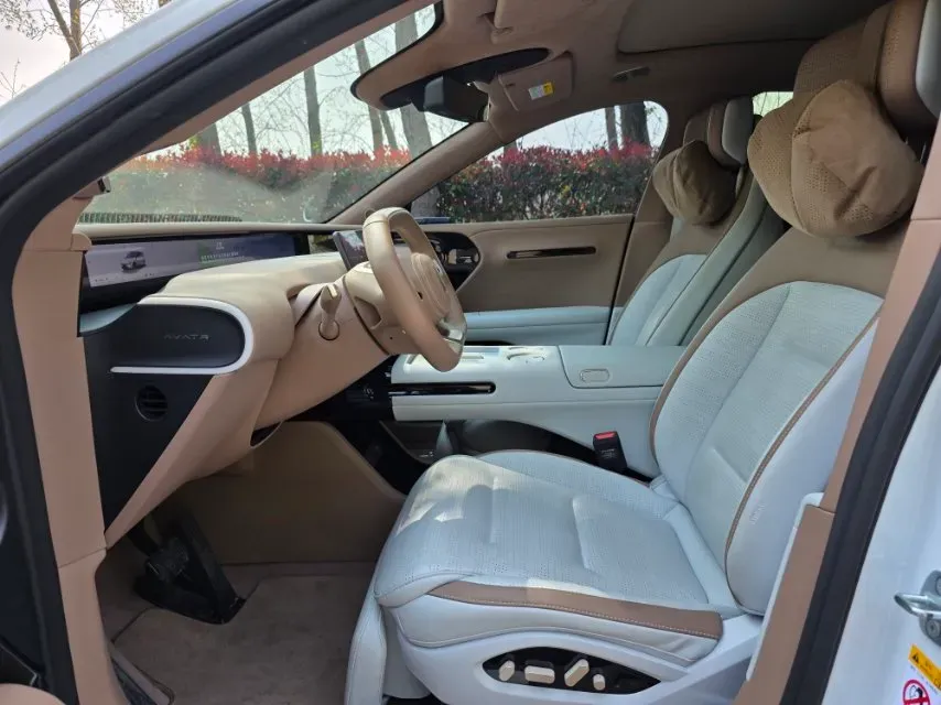 2024 Avatr 07 1.5T 156HP L4 REEV 39.05KWH,autocango,china used car exporter,china ev exporter,chinese used car exporter,chinese used ev exporter