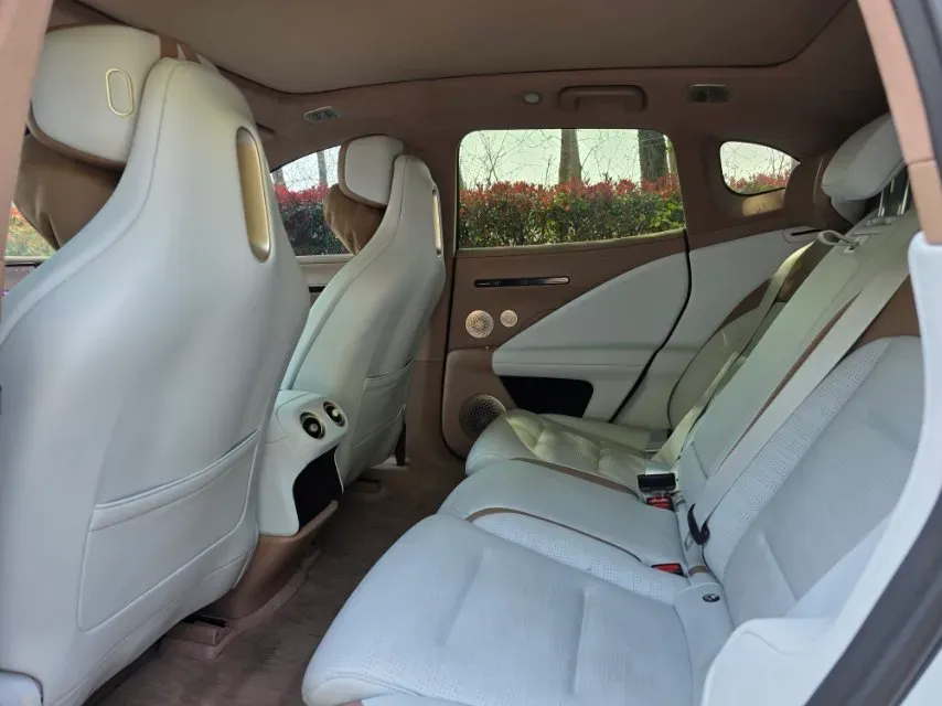 2024 Avatr 07 1.5T 156HP L4 REEV 39.05KWH,autocango,china used car exporter,china ev exporter,chinese used car exporter,chinese used ev exporter