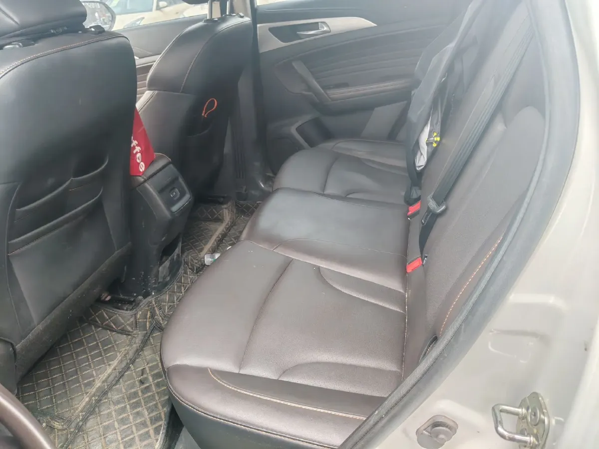 2018 ChangAn CS35 Plus 1.6L 128HP L4 5MT,autocango,china used car exporter,china ev exporter,chinese used car exporter,chinese used ev exporter