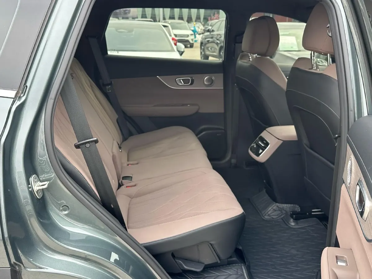 2025 Fulwin FulwinT8 1.5T 156HP L4 1DHT PHEV 18.67KWH,autocango,china used car exporter,china ev exporter,chinese used car exporter,chinese used ev exporter