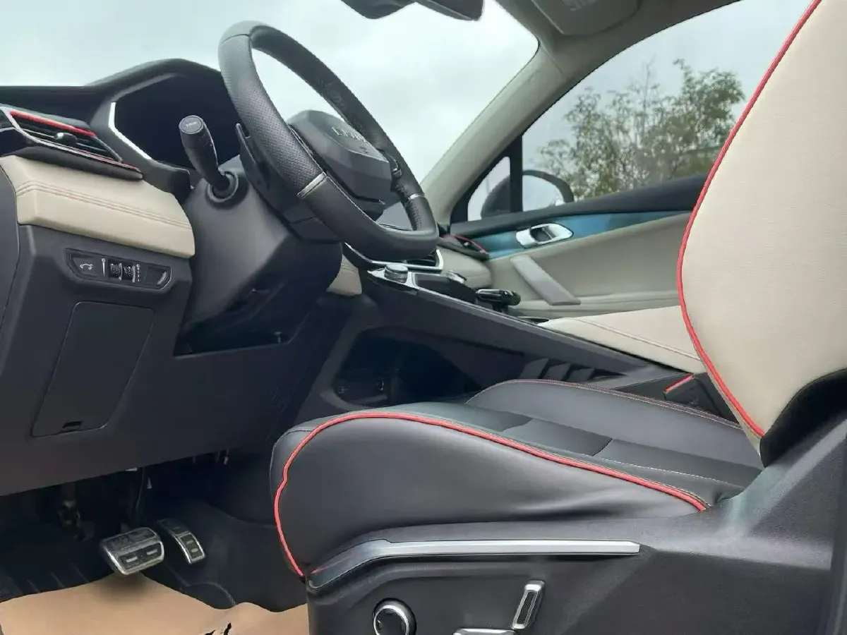 2020 LYNK&CO 06 1.5T 177HP L3 7DCT,autocango,china used car exporter,china ev exporter,chinese used car exporter,chinese used ev exporter