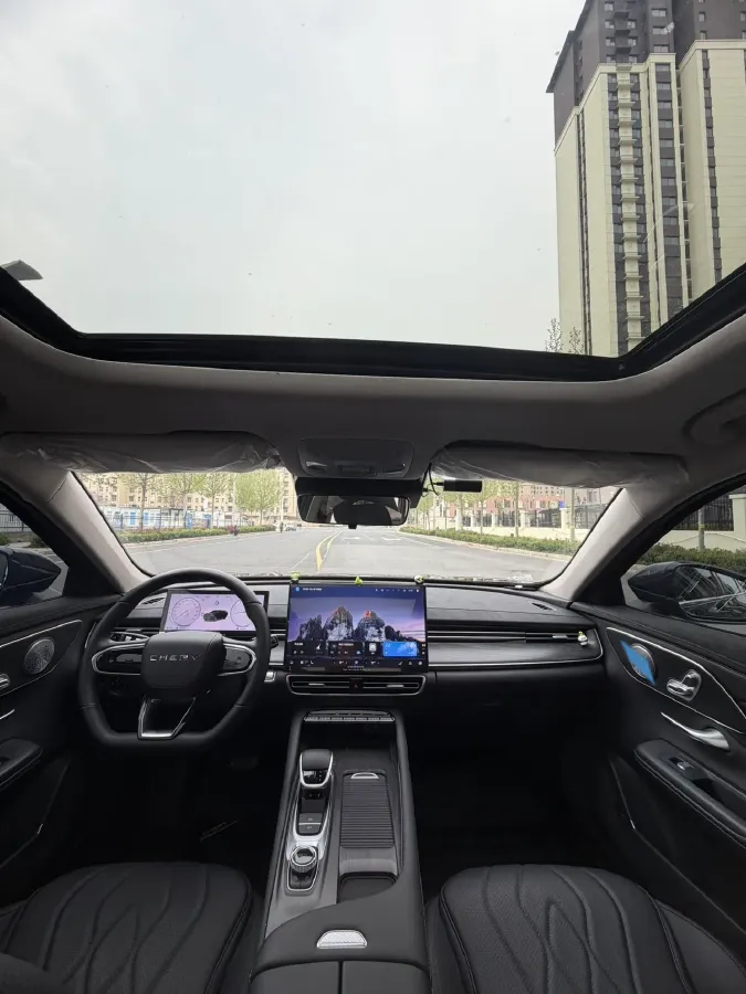 2025 Chery Arrizo 8 Pro 1.6T 197HP L4 7DCT,autocango,china used car exporter,china ev exporter,chinese used car exporter,chinese used ev exporter