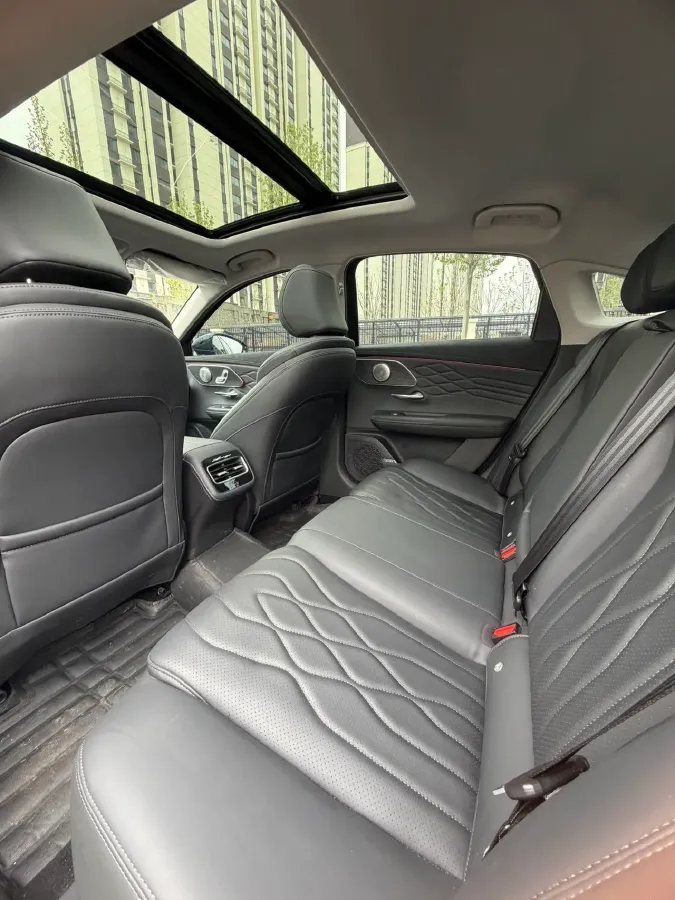 2025 Chery Arrizo 8 Pro 1.6T 197HP L4 7DCT,autocango,china used car exporter,china ev exporter,chinese used car exporter,chinese used ev exporter