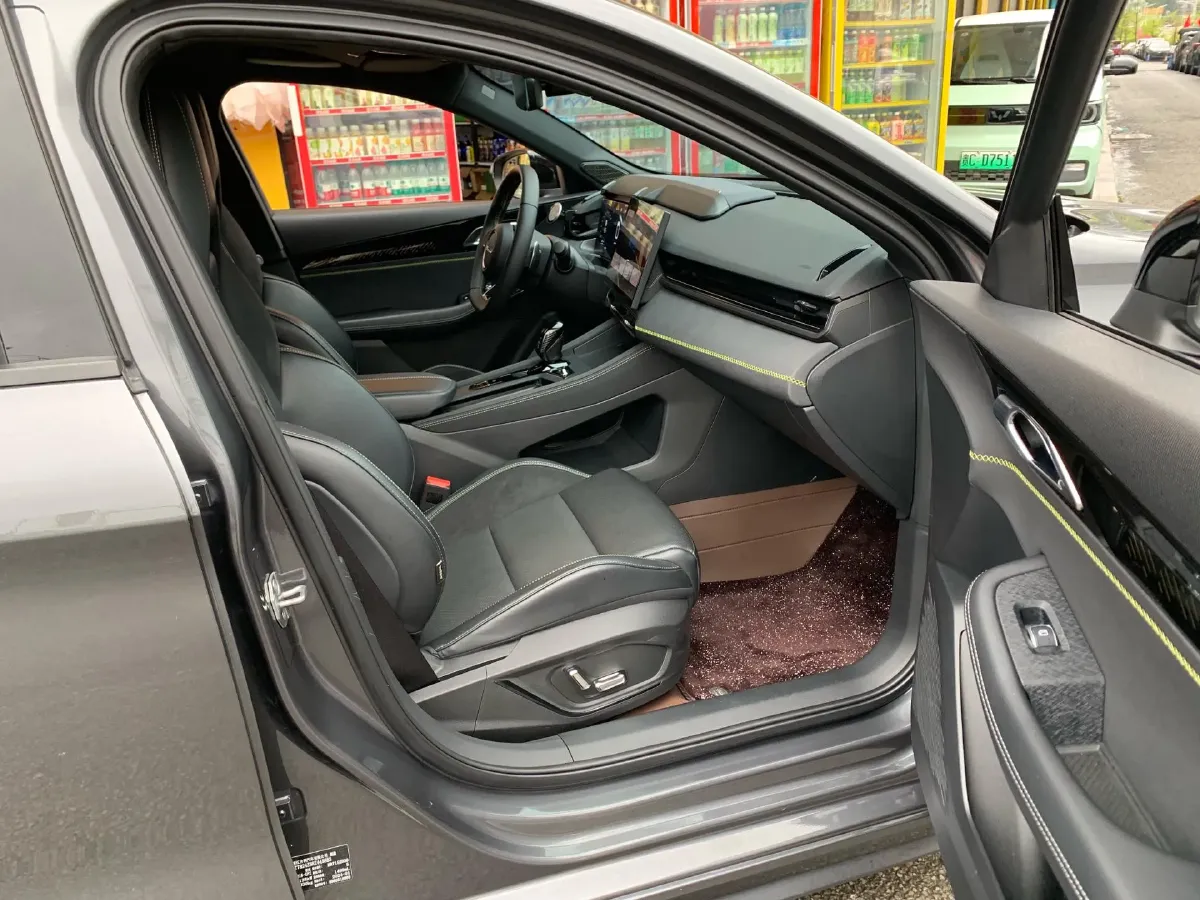 2023 MAXUS G50 1.5T 181HP L4 7DCT,autocango,china used car exporter,china ev exporter,chinese used car exporter,chinese used ev exporter