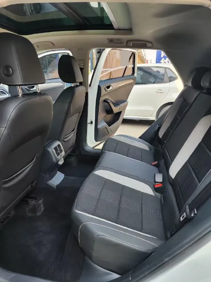 2020 Volkswagen T-Roc 1.4T 150HP L4 7DCT,autocango,china used car exporter,china ev exporter,chinese used car exporter,chinese used ev exporter