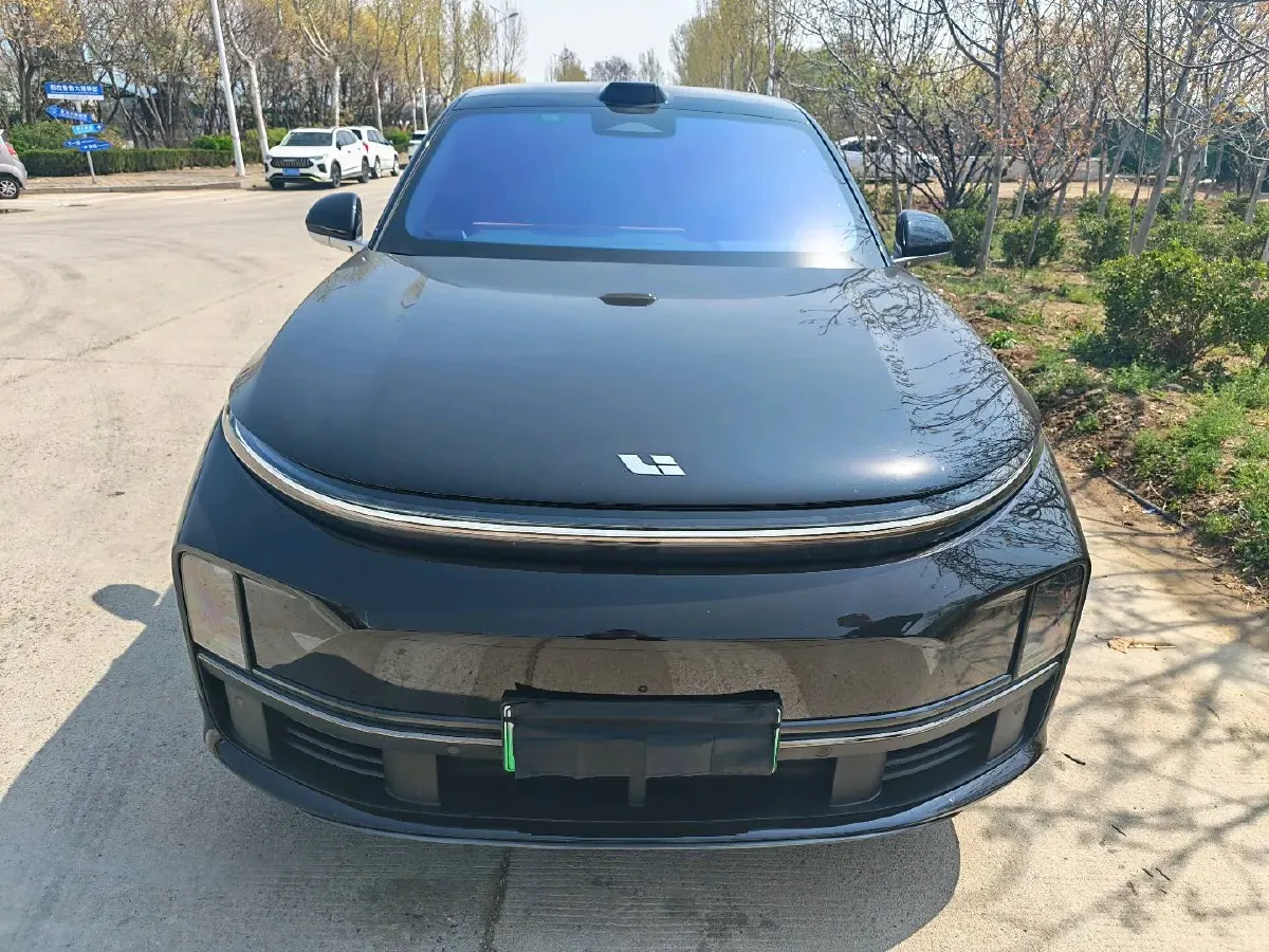 2024 Li L8 Range Extended 154HP REEV 42.8KWH,autocango,china used car exporter,china ev exporter,chinese used car exporter,chinese used ev exporter