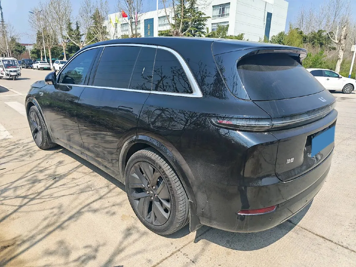 2024 Li L8 Range Extended 154HP REEV 42.8KWH,autocango,china used car exporter,china ev exporter,chinese used car exporter,chinese used ev exporter