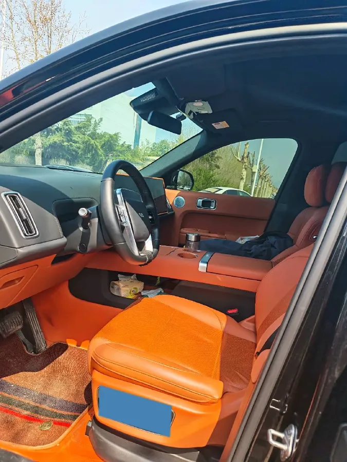 2024 Li L8 Range Extended 154HP REEV 42.8KWH,autocango,china used car exporter,china ev exporter,chinese used car exporter,chinese used ev exporter