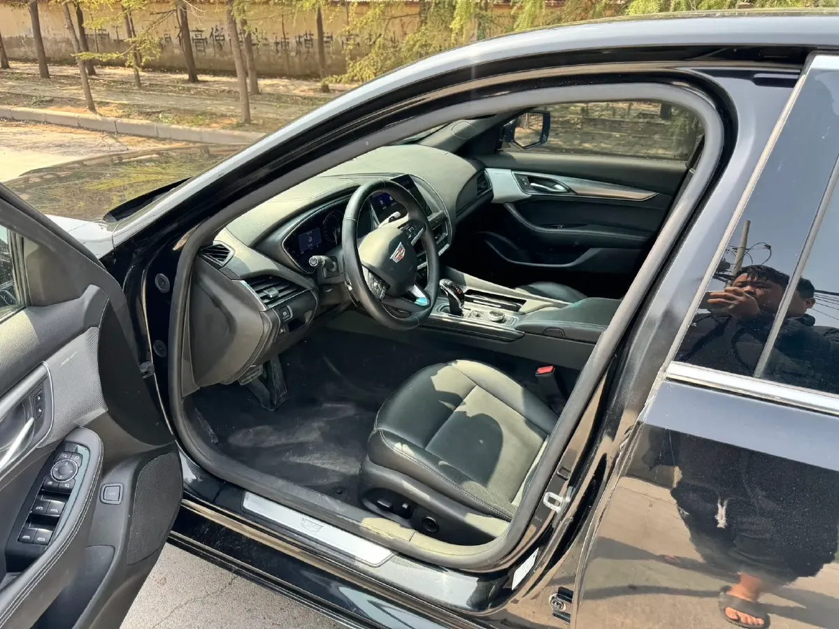 2021 Cadillac CT5 2.0T 237HP L4 10AT,autocango,china used car exporter,china ev exporter,chinese used car exporter,chinese used ev exporter