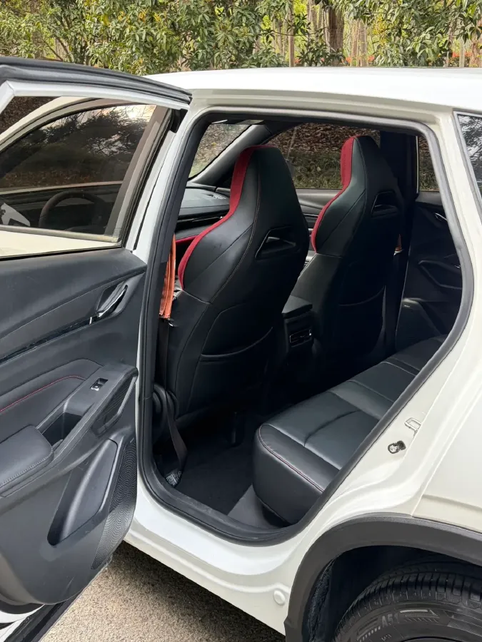 2025 ChangAn X5 PLUS 1.5T 188HP L4 7DCT,autocango,china used car exporter,china ev exporter,chinese used car exporter,chinese used ev exporter