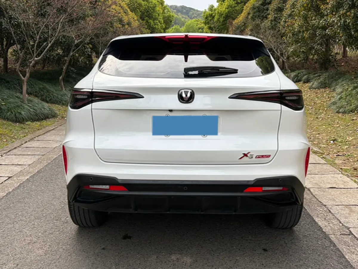2025 ChangAn X5 PLUS 1.5T 188HP L4 7DCT,autocango,china used car exporter,china ev exporter,chinese used car exporter,chinese used ev exporter