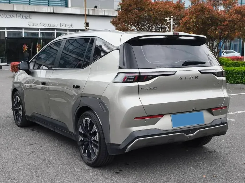 2022 Geely Okavango 1.8T 184HP L4 7DCT,autocango,china used car exporter,china ev exporter,chinese used car exporter,chinese used ev exporter