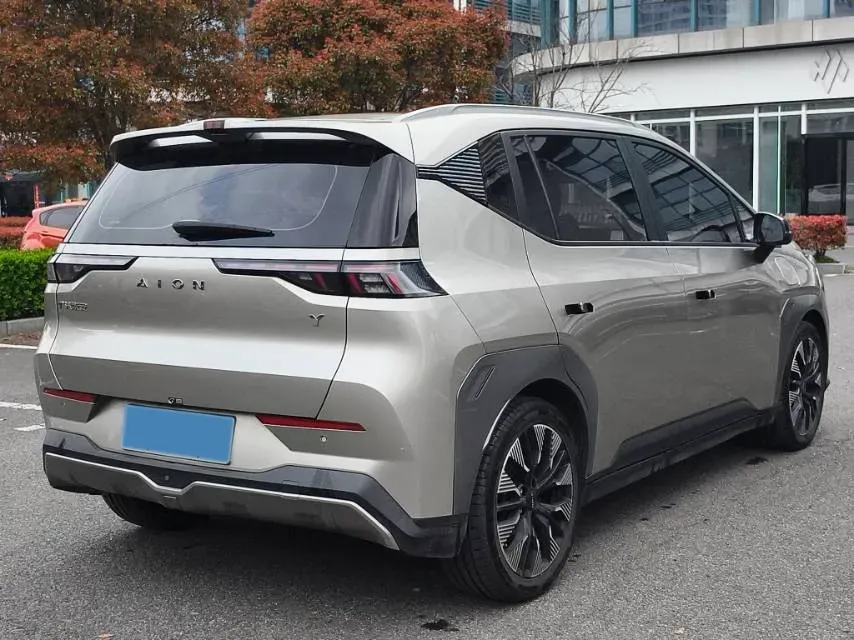2022 Geely Okavango 1.8T 184HP L4 7DCT,autocango,china used car exporter,china ev exporter,chinese used car exporter,chinese used ev exporter