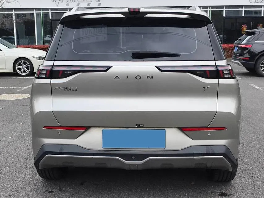 2022 Geely Okavango 1.8T 184HP L4 7DCT,autocango,china used car exporter,china ev exporter,chinese used car exporter,chinese used ev exporter