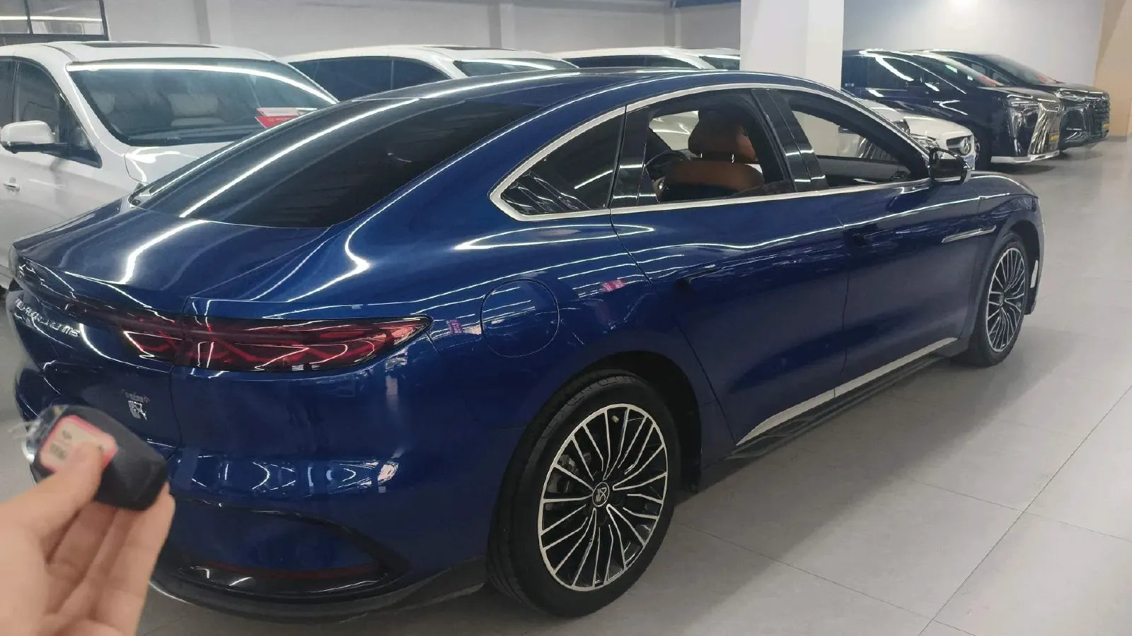 2022 Volkswagen Tiguan L 2.0T 186HP L4 7DCT,autocango,china used car exporter,china ev exporter,chinese used car exporter,chinese used ev exporter